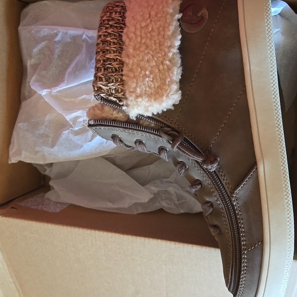 Brown Knit Cuff Sneakers